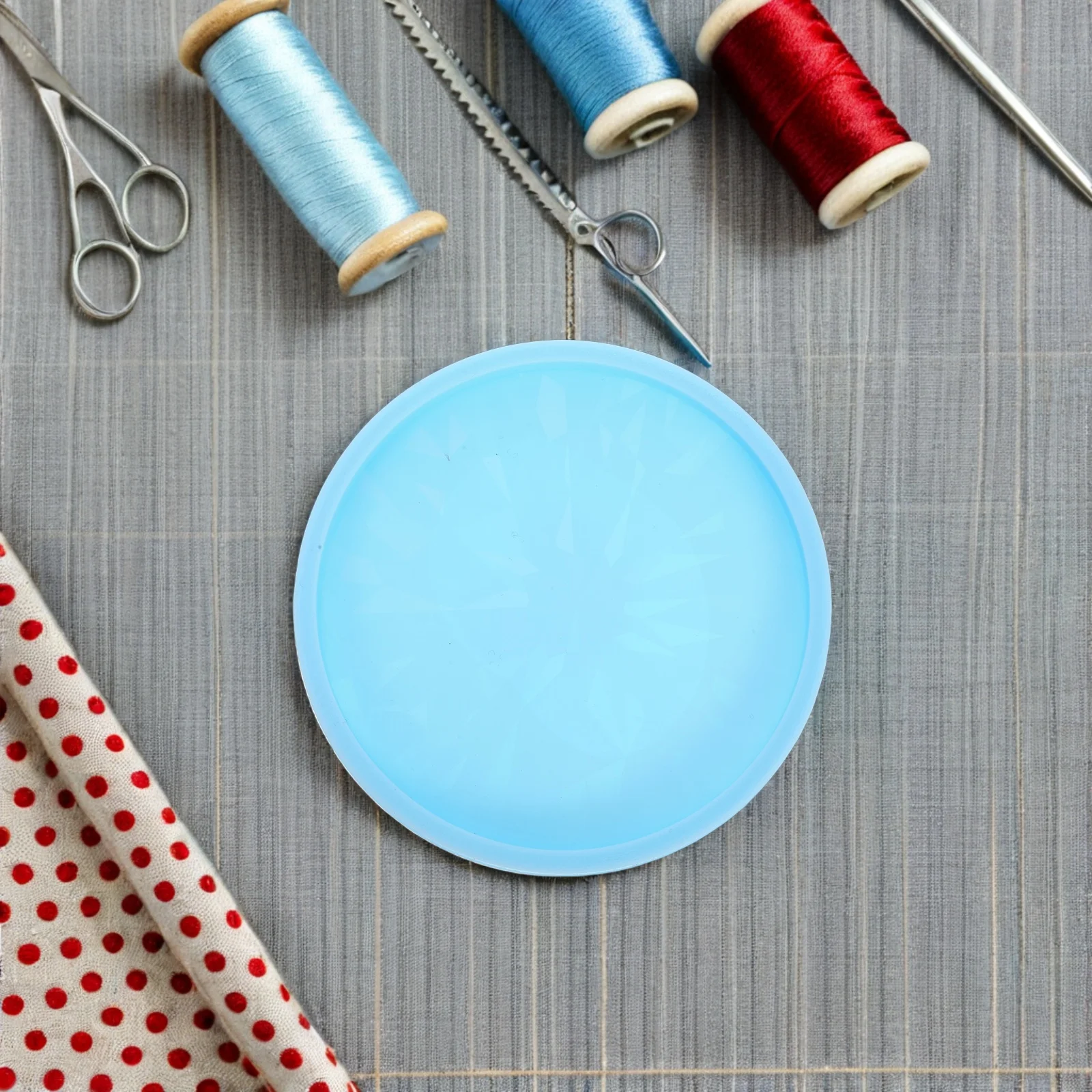 قالب كوستر ثلاثي الأبعاد من السيليكون المستدير على شكل ندفة الثلج للراتنج DIY قالب كوستر إيبوكسي للحفلات والمقهى