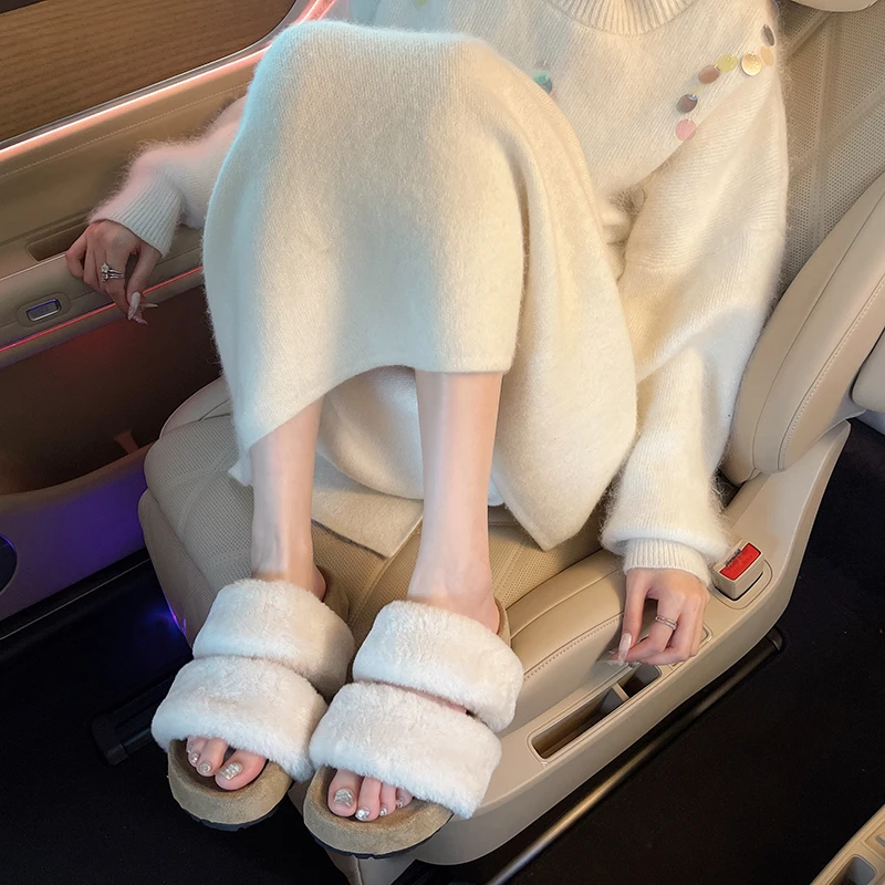 

French-style gentle thick-soled furry women's slippers, outer-wear for autumn and winter, trendy lazy slip-on sandals