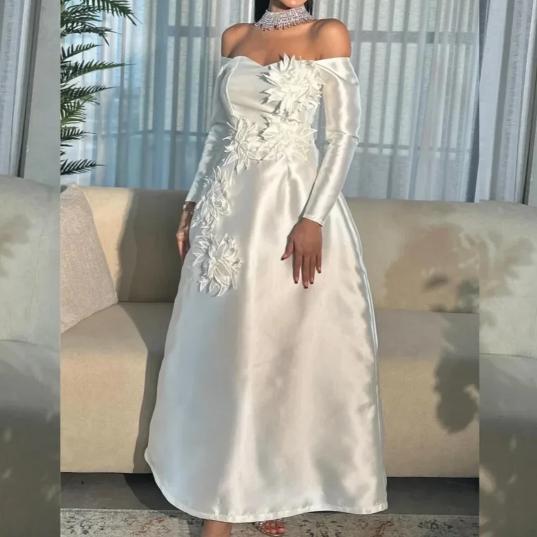 فساتين متوسطة الطول مكشكشة على شكل زهرة الساتان مكشوفة الكتف على الطراز الصيني فساتين رسمية لحفلات العودة للوطن حسب الطلب