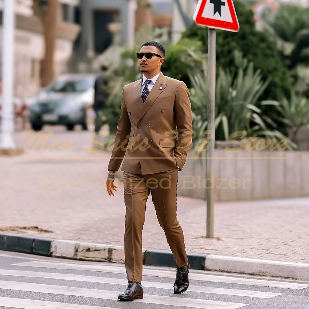 تخصيص بلون الرجال الدعاوى الفاخرة مزدوجة الصدر الذروة التلبيب سليم صالح 2 قطعة سترة السراويل مجموعات ملابس الأعمال زي