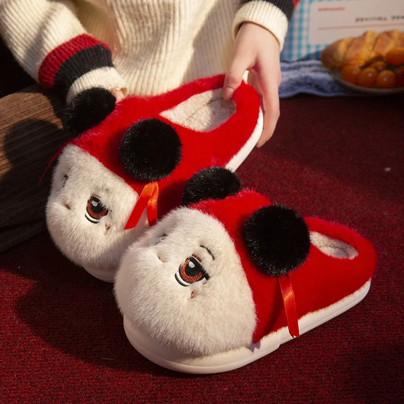 

New Arrival Winter Women's Indoor Non-slip Plush Slippers Cute Slippers Warm And Cozy Home Red Ladies Furry Walking Sliders