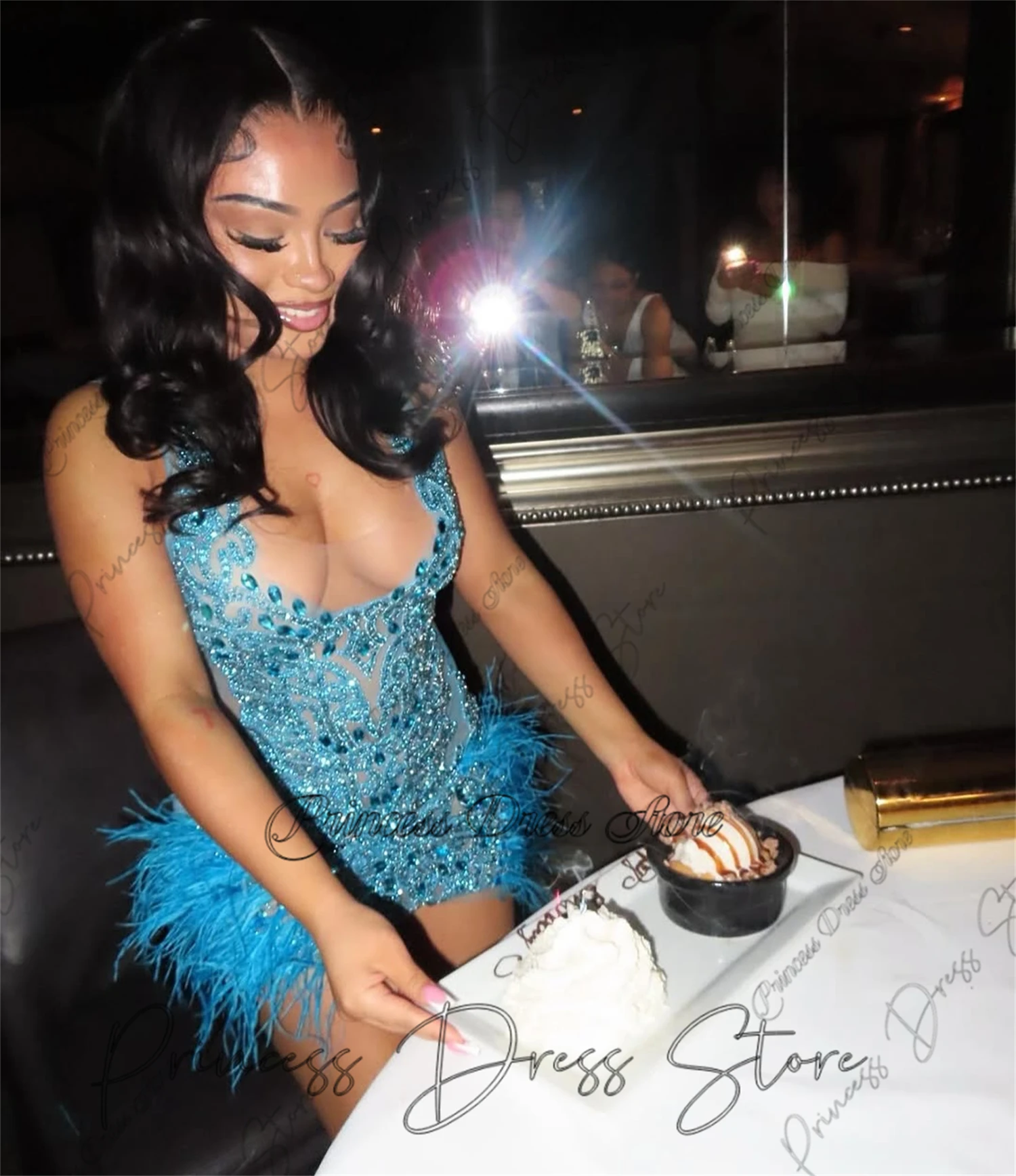 Luxury Sparkly Short Prom Homecoming Graduation Prom Dresses Crystal Diamond Feather Halter Style Birthday Gala Gown Customsized