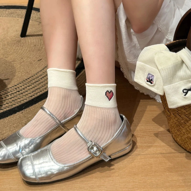1 para słodka moda Bowknot haft w kształcie serca środkowe podkolanówki dla kobiet proste skarpetki na co dzień oddychające sportowe bawełniane skarpetki