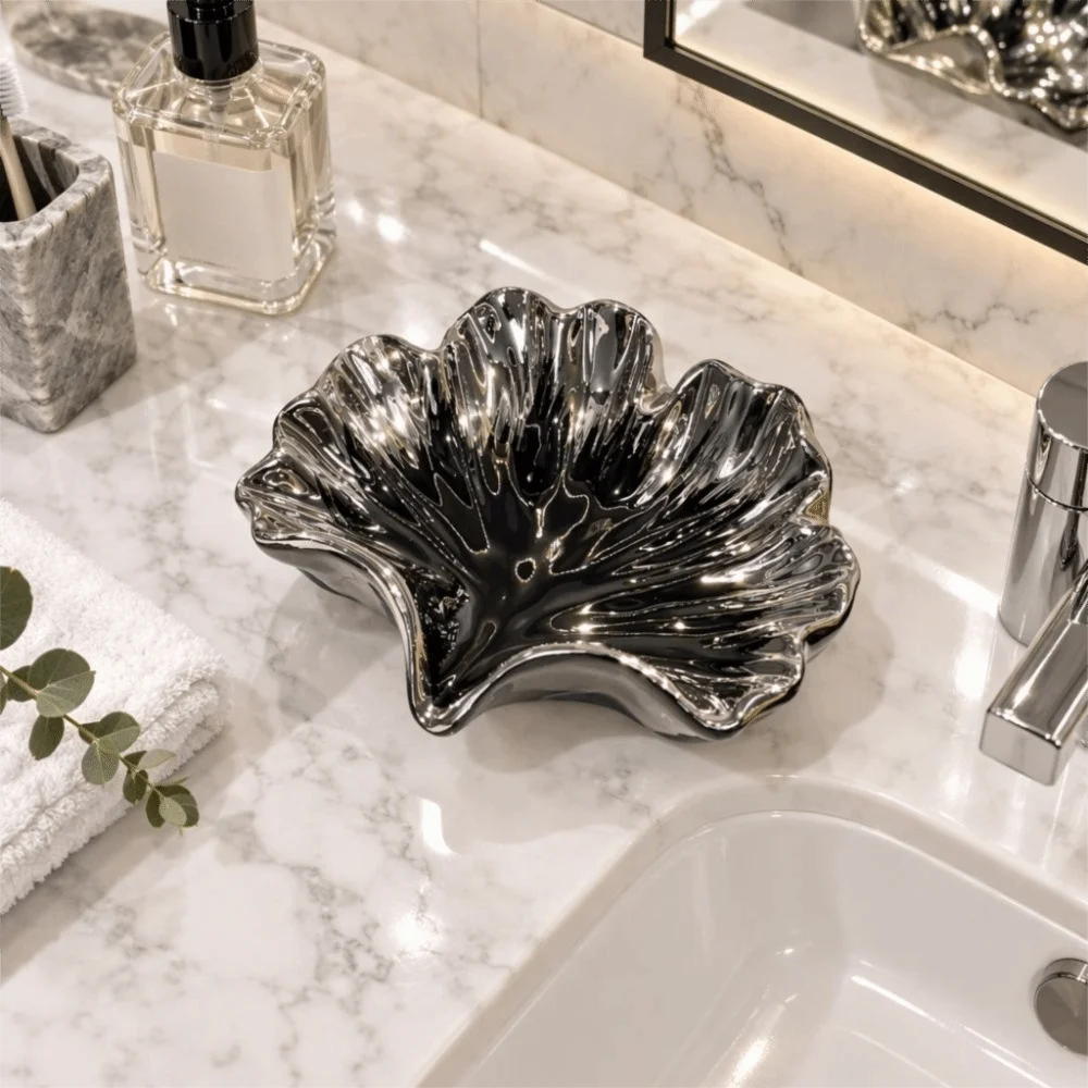 Creative Ceramic Ginkgo Leaf Drain Soap Dish V-shaped Drainage Opening Design Soap Tray Smooth Edges Soap Organizer Jewelry