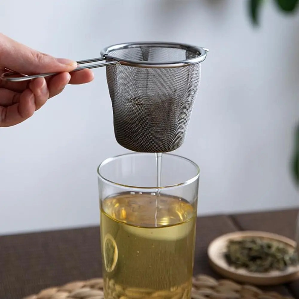 Extra Fine Mesh Stainless Steel Tea Strainer Loose Leaf Tea Diffuser with Hand Filters Spices Prevents Burns Kitchen Tool