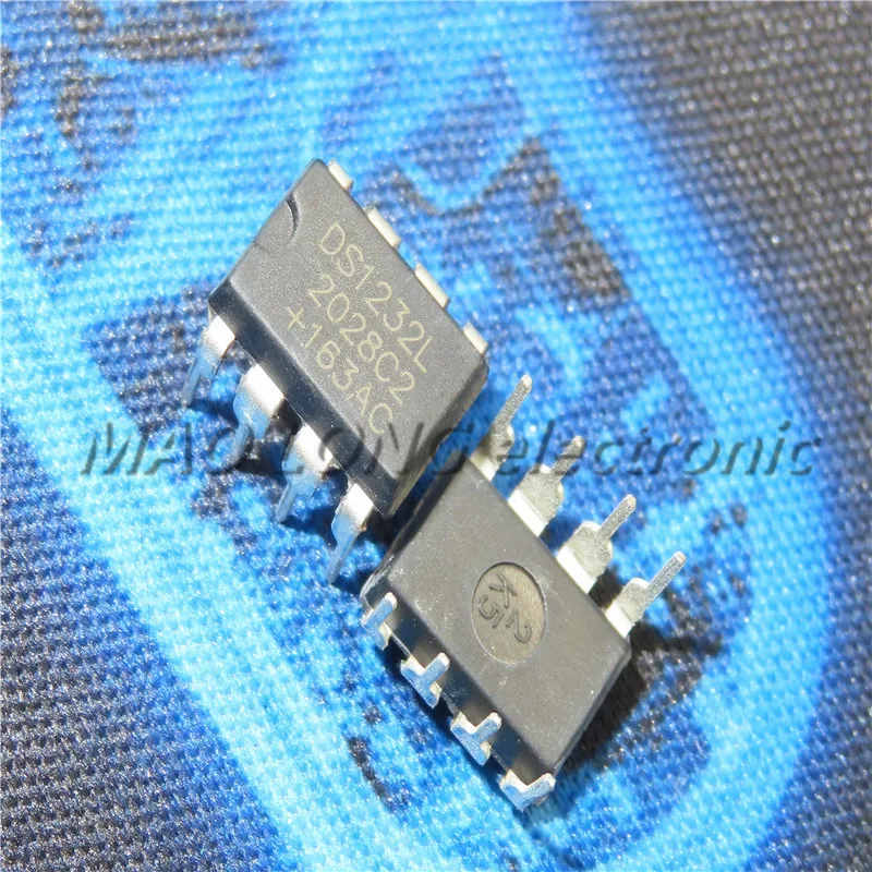 10PCS/LOT DS1232L DIP-8 DS1232 DIP DS1232LP DIP8 In Stock new original