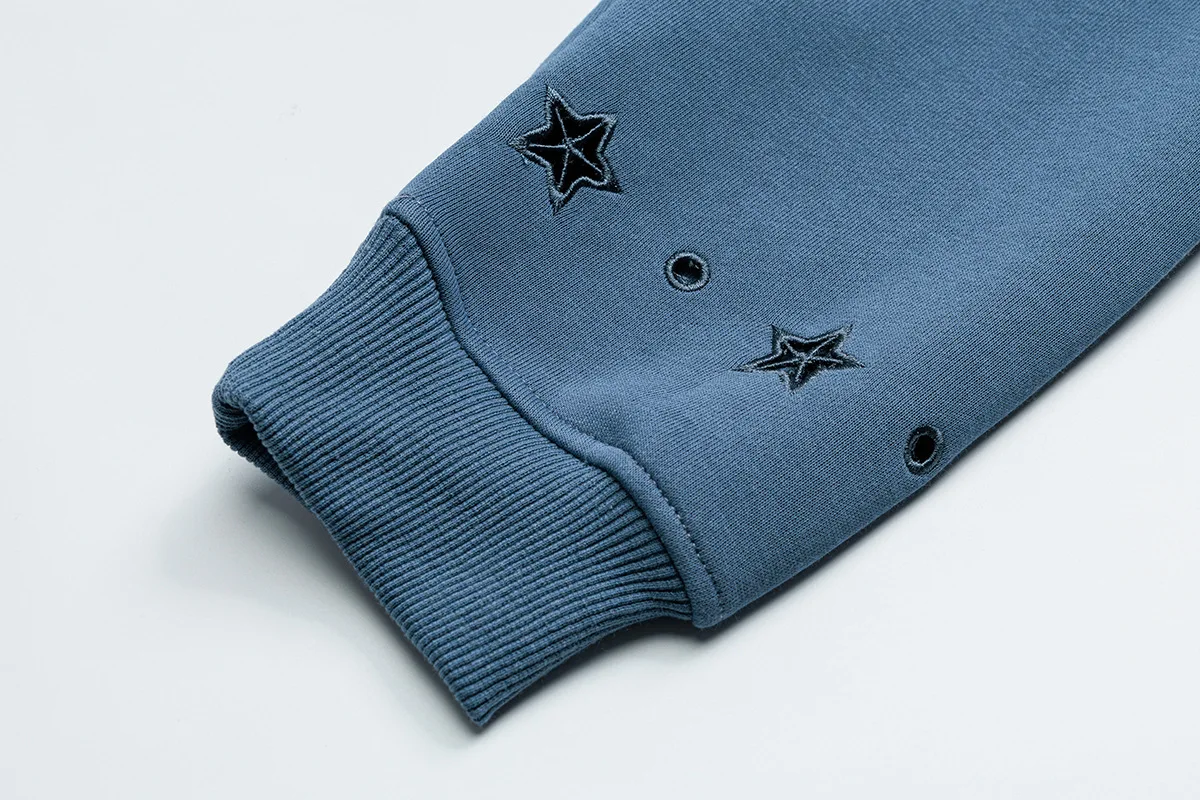 เสื้อฮู้ดวินเทจสไตล์อเมริกันย้อนยุคสำหรับผู้หญิงและผู้ชาย ลายปักดาว ดีไซน์เว้าหลวม ทรงหลวม สไตล์สตรีทแวร์สำหรับคู่รัก