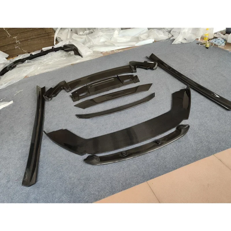 

Carbon Fiber Body Kit for Ferrari California 2009-2014 Auto Racing Car Front Lip Rear Diffuser Trunk Spoiler Side Skirt