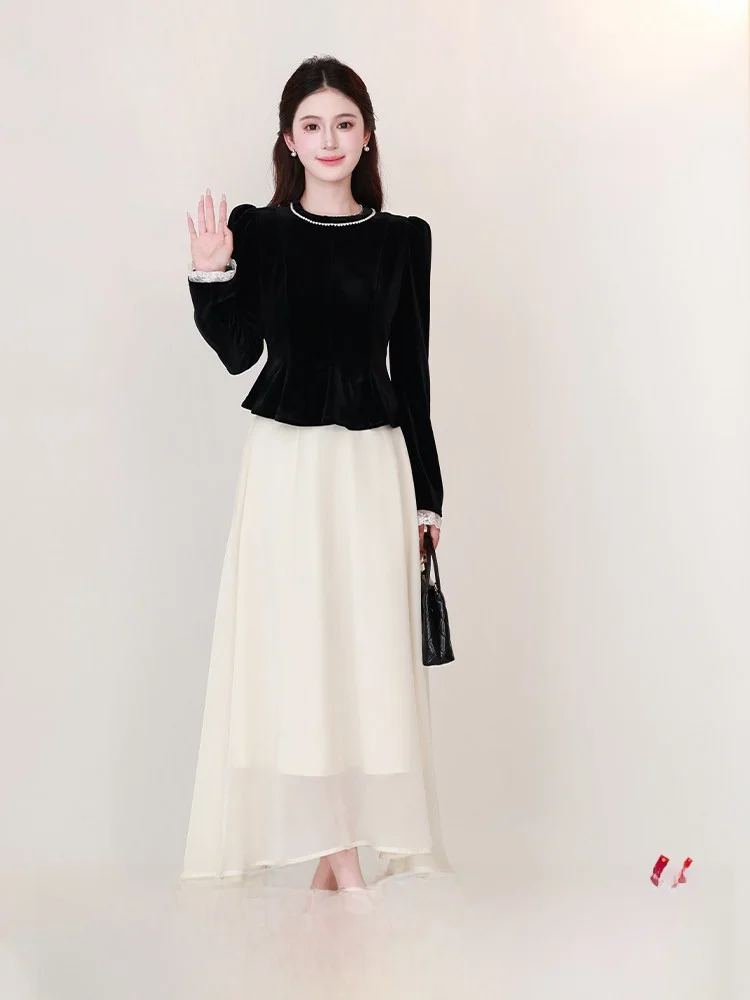 

Комплект из двух предметов LILI: бархатный топ и юбка из фатина, ретро-коллекция весна, для женщин 25-35 лет, с длинными рукавами и круглым вырезом