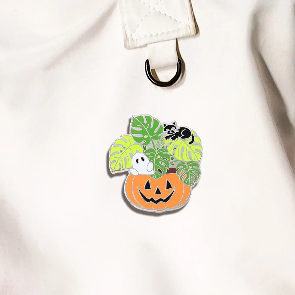 Halloween Pflanzendekor Emaille-Pin Kürbis Jack Gruseliger Monstera Pflanzentopf Brosche Geist Schwarze Katze Abzeichen Geschenk Accessoire – Detail 6