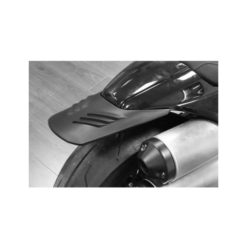 

Classic Street Bike Fender - RS1250s Water-Repellent Rear Mudguard