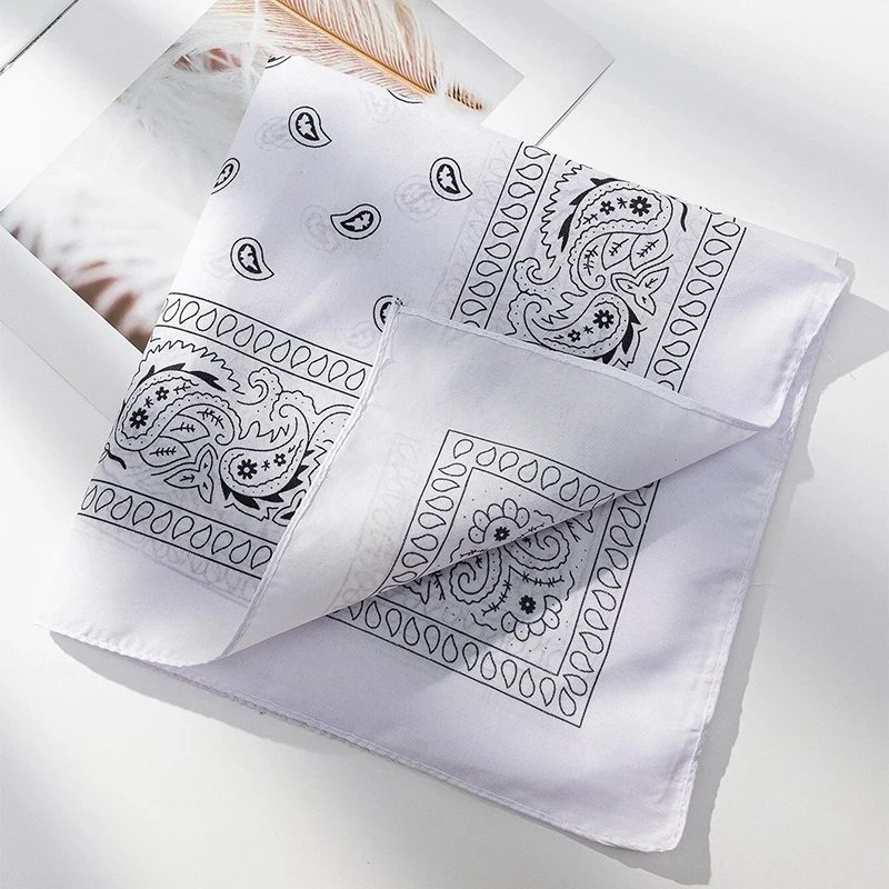 Fashion low-key hijab cashew print pattern scarf polyester cotton small square scarf paisley print scarf fashion scarf 55x55cm