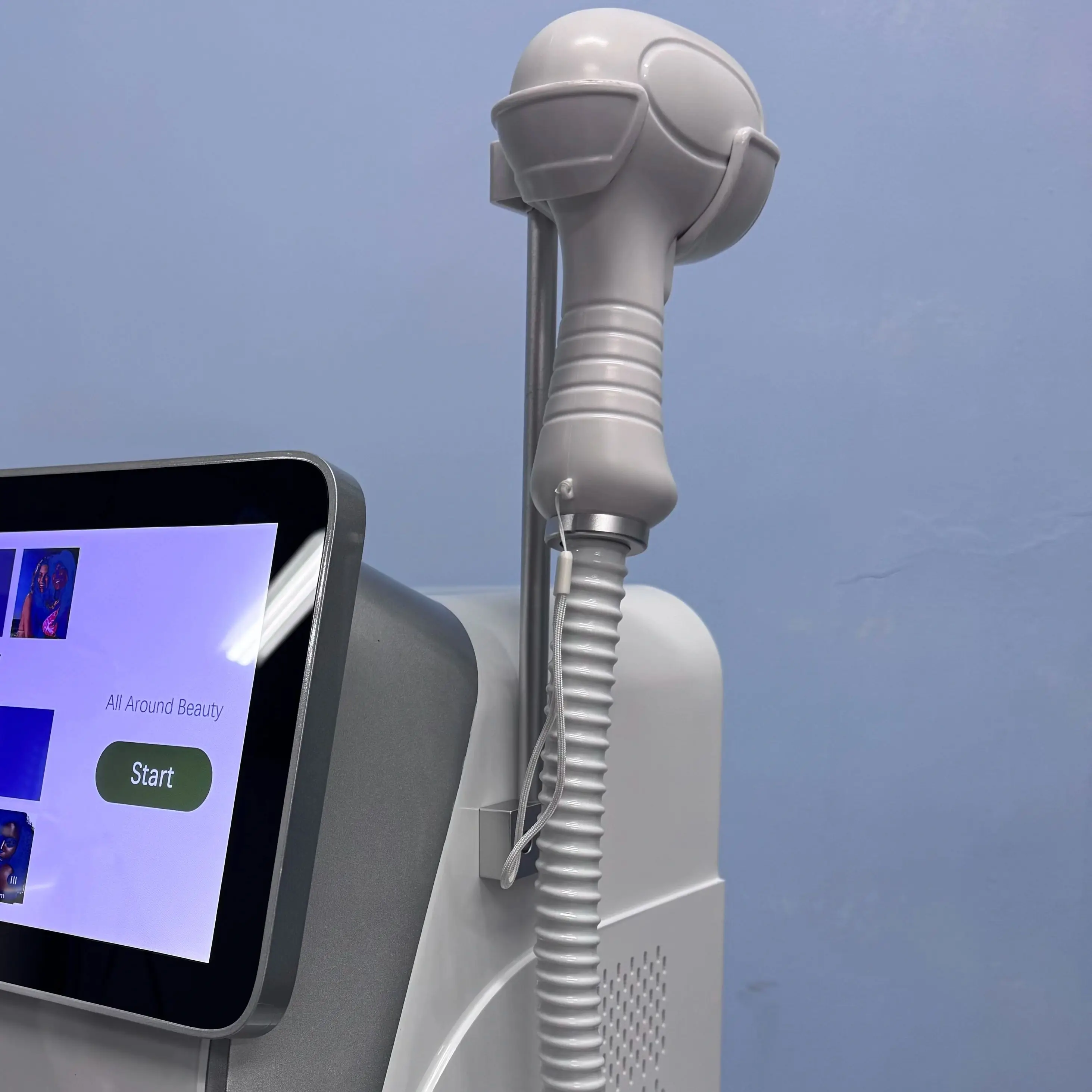 

Лазерный диодный аппарат 4000 Вт Angel's Light Emerald Ice Platinum с охлаждающей головкой, 3 длины волны, 100 Дж, для безболезненного перманентного удаления волос