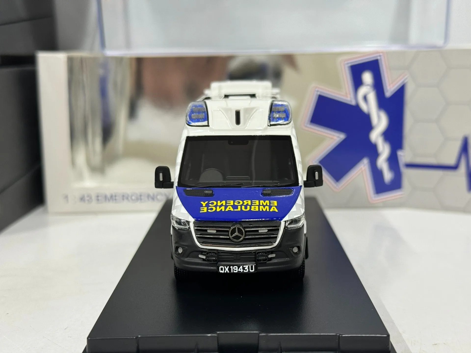 دييكاست تحفة 1/43 مقياس سبرينتر سنغافورة SCDF سنغافورة سيارة إسعاف نموذج تحصيل لعبة هدية تذكارية العرض #3