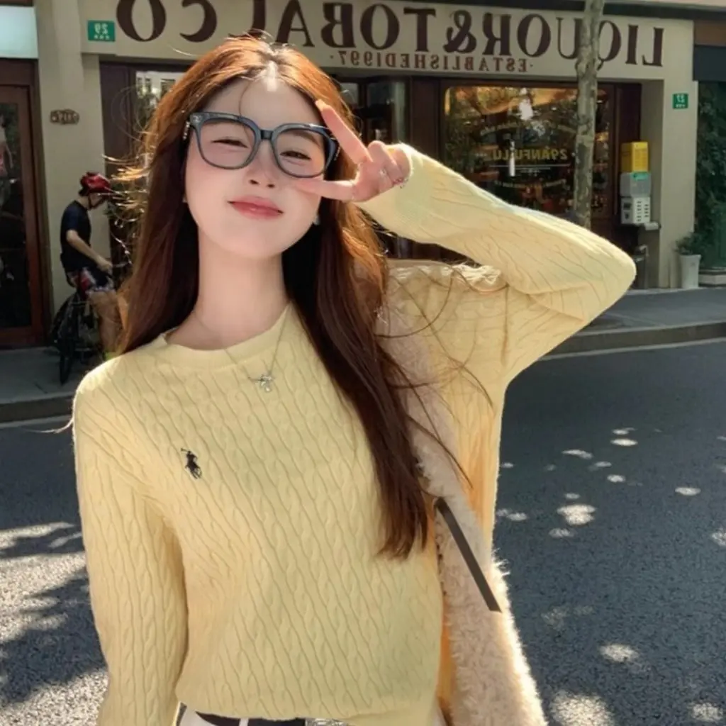 

Женский желтый вязаный свитер, пуловер с круглым вырезом и длинными рукавами, высококачественная осенне-зимняя новая рубашка с внутренней базой, топ