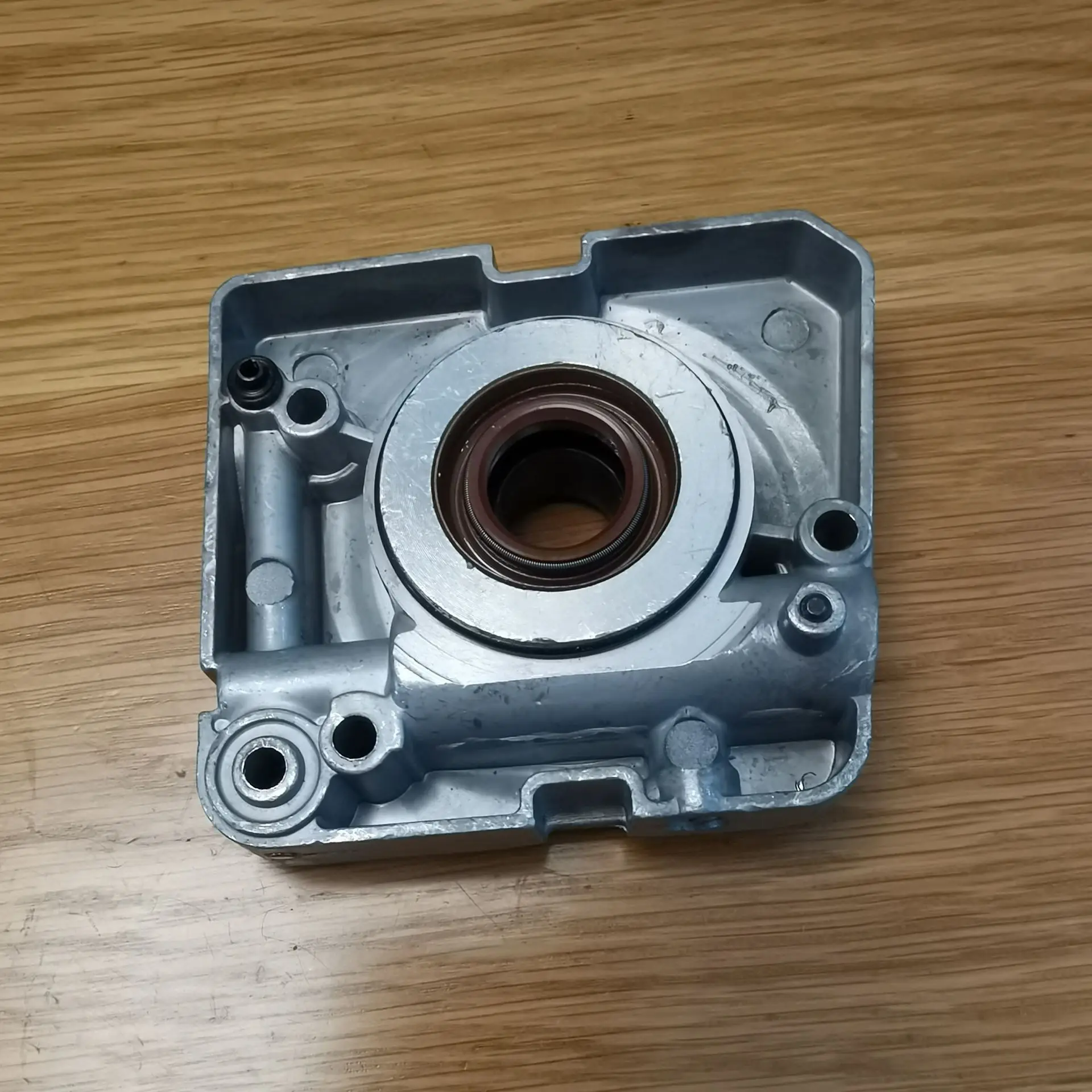 Oil Pump For Husqvarna 181 281 288 288XP Replace 503698101