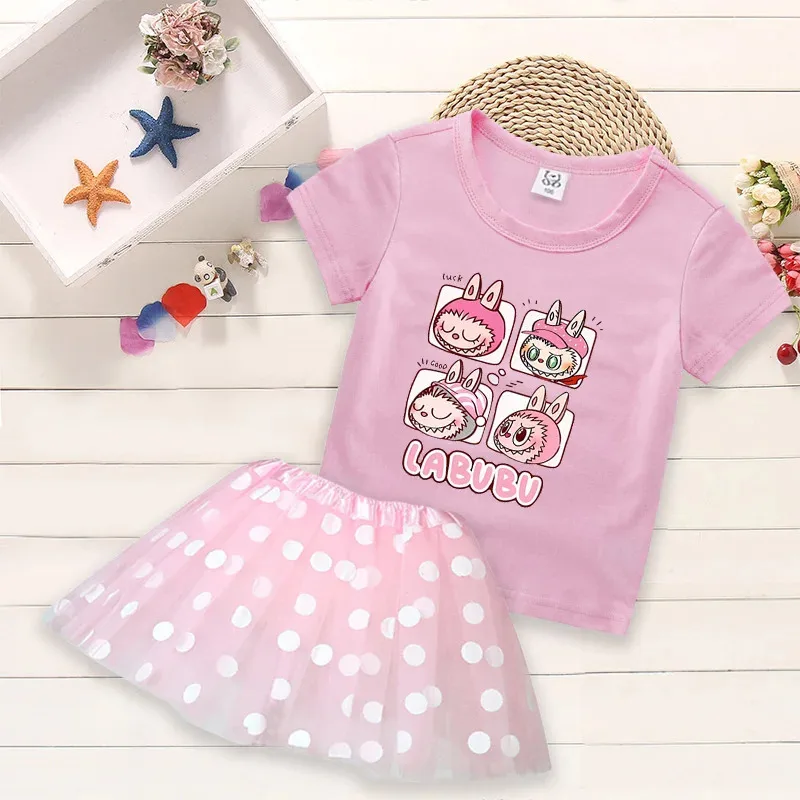 Labubu فتاة تي شيرت العباءات مجموعة الملابس 2 قطعة مجموعة طفل لطيف أنيمي القمم الأميرة تنورة الزي Y2K الاتجاه الشارع kawaii زي الملابس