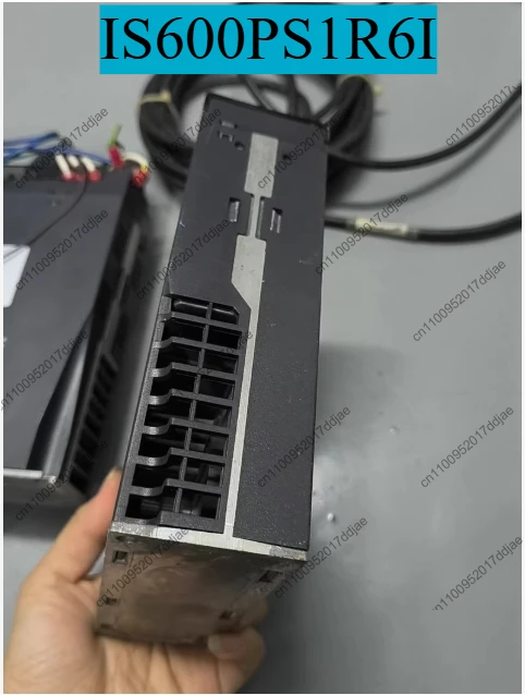 

Серводвигатель мощностью 200 Вт, модель привода: IS600PS1R6I, тест на разборку в порядке