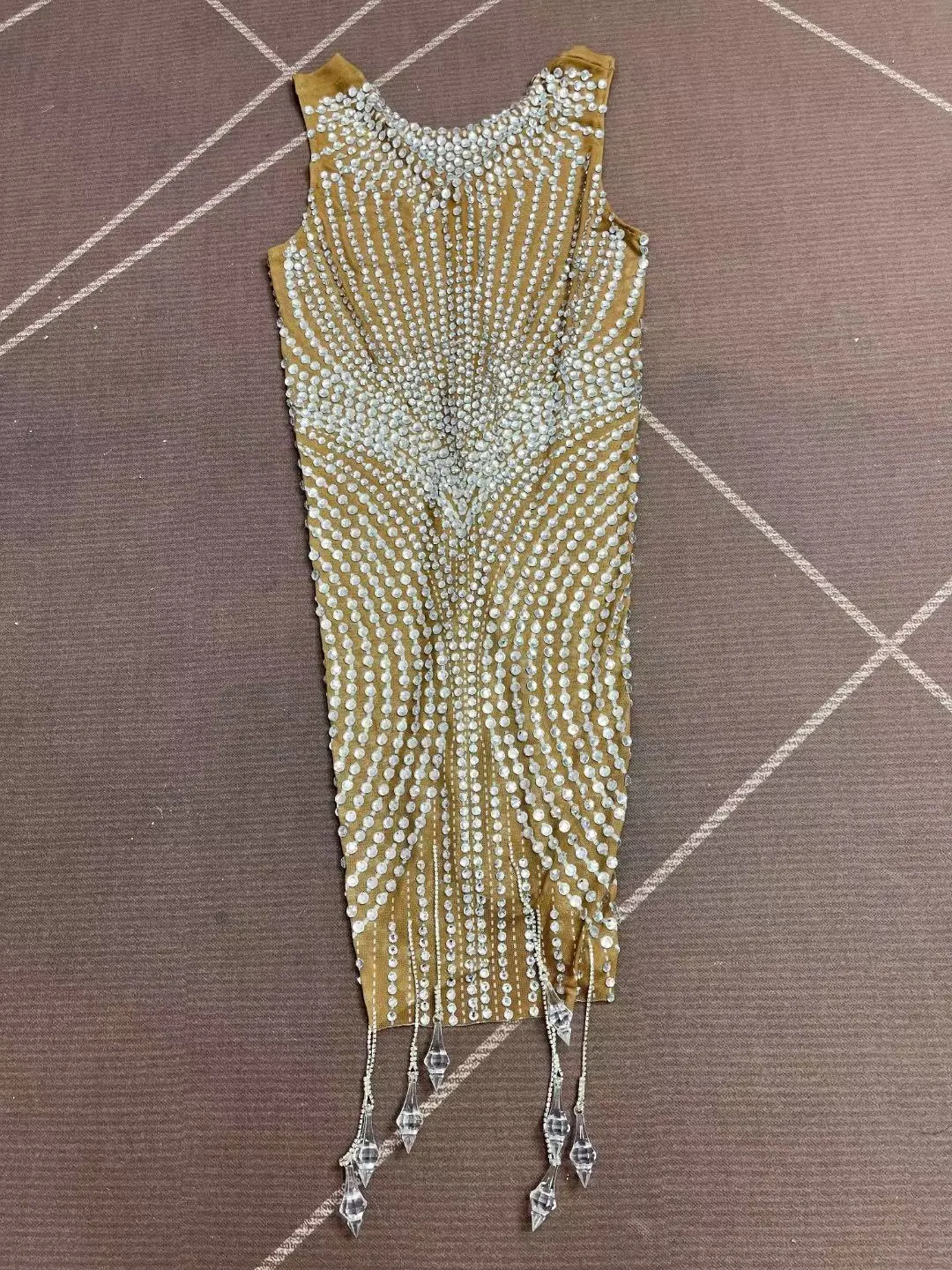 مثير وميض بلورات سلاسل المعلقات تقليم صالح فستان شبكي عيد ميلاد احتفال فساتين السهرة السجادة الحمراء تظهر المرحلة ارتداء