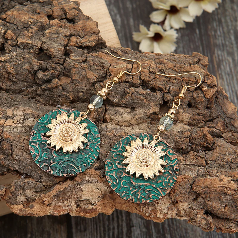 2022 New Product Retro Bohemian Color Separation Double Sunflower Delicate Pattern Earrings Retro Fashion Drop Earrings