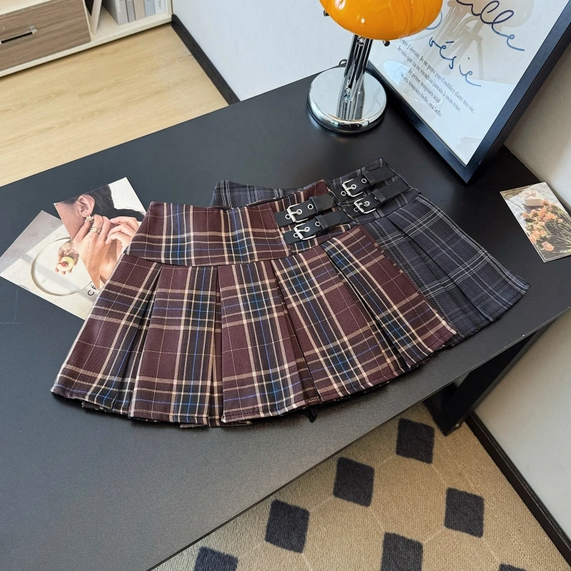 Women Retro Brown Preppy Plaid Mini Skirt Y2K Gyaru Vintage Harajuku Skirt High Waist A-Line Pleated Skirt for Women Summer 2026