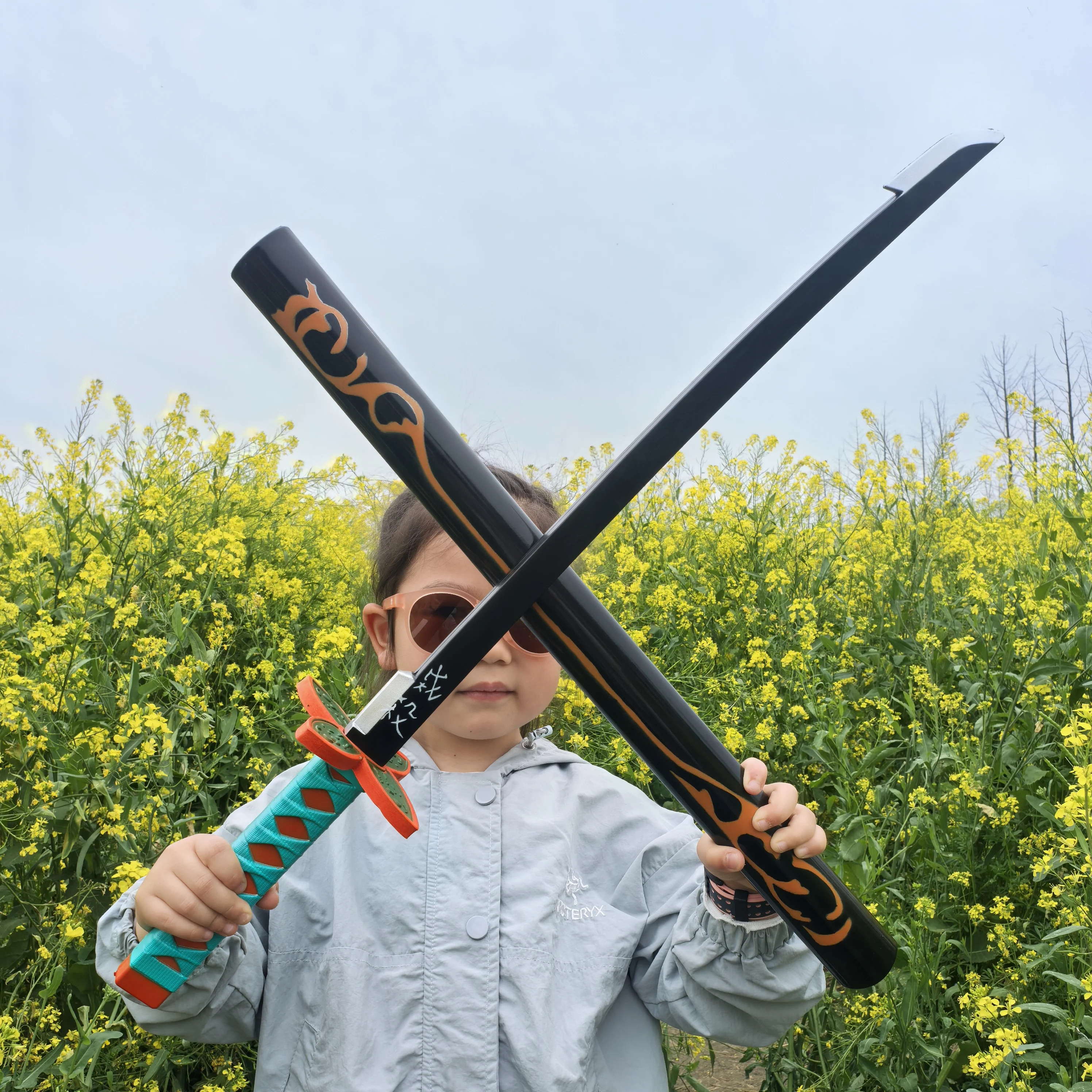 Espada de cosplay 1:1 de Demon Slayer, Katana Kimetsu no Yaiba, réplica de la espada de Tokitou Muichirou, accesorios de armas, espadas de juguete de Tanjirou y Kochou Shinobu, 72 cm