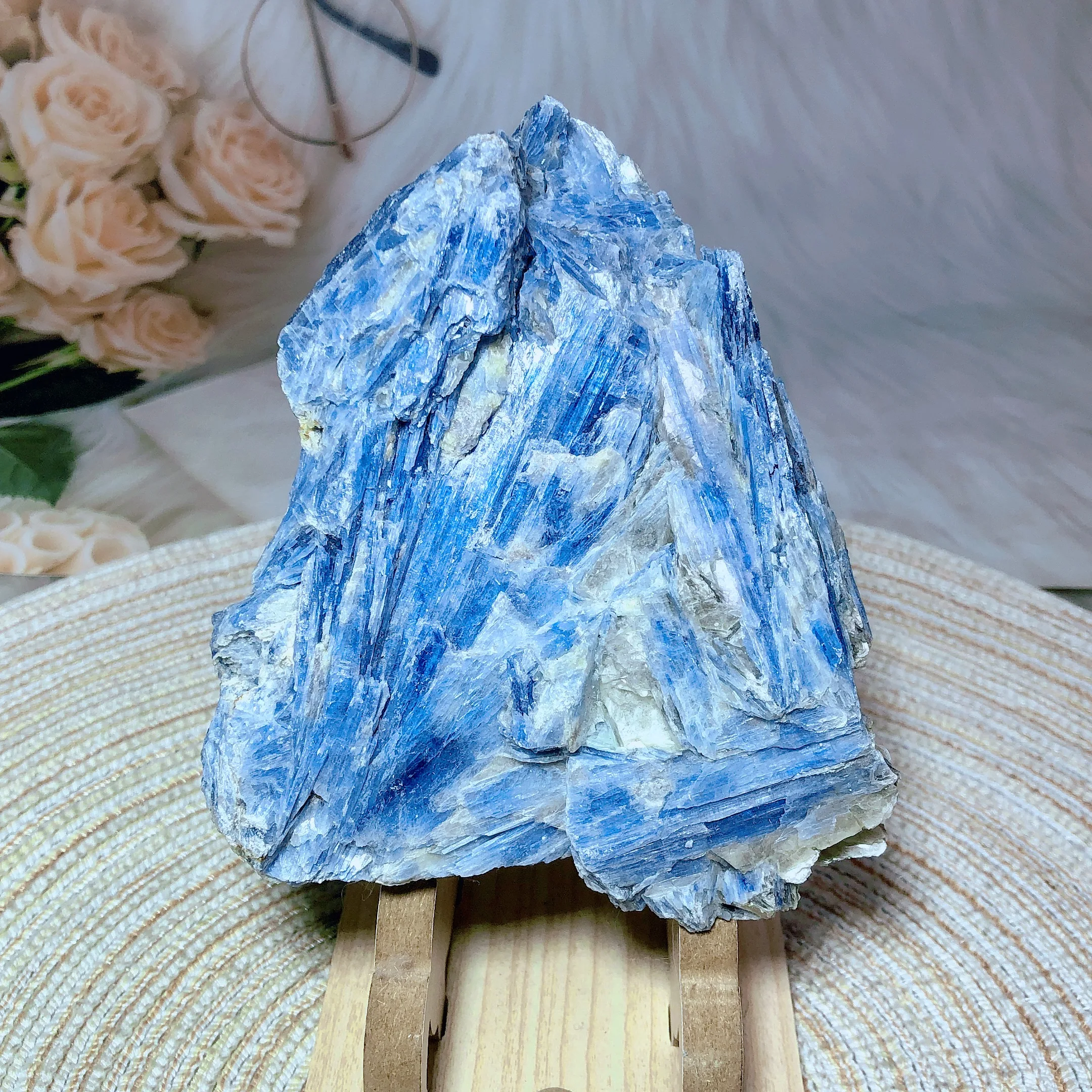 

Natural Crystal Blue Kyanite Specimen Raw Stone High Quality Healing Home Decorations Energy Mineral Ore