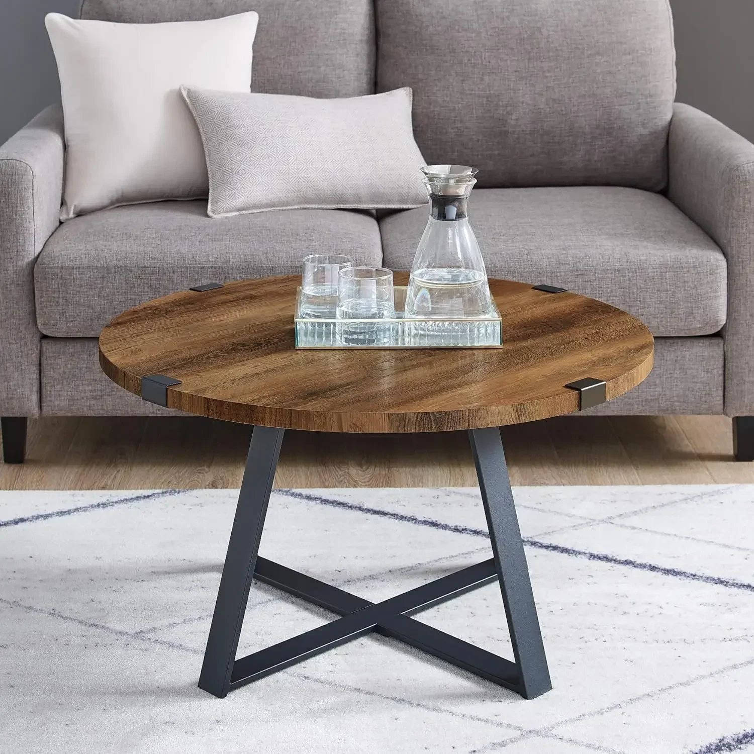 Anastasia Modern Metal Wrap X Base Coffee Table, 30 นิ้ว, สีดําและไม้โอ๊คชนบท