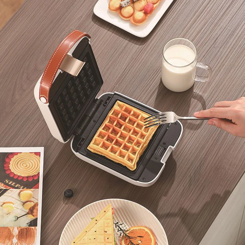 Portable Electric Sandwich Maker 3 In 1 Detachable Breakfast Machine Household Mini Toaster Egg Waffles Maker 3 Baking Trays