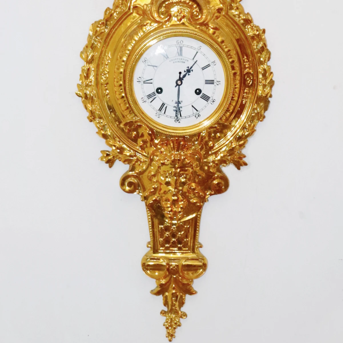 

Decorative wall clock wall decoration Living room wall clock antique and old medieval style carving