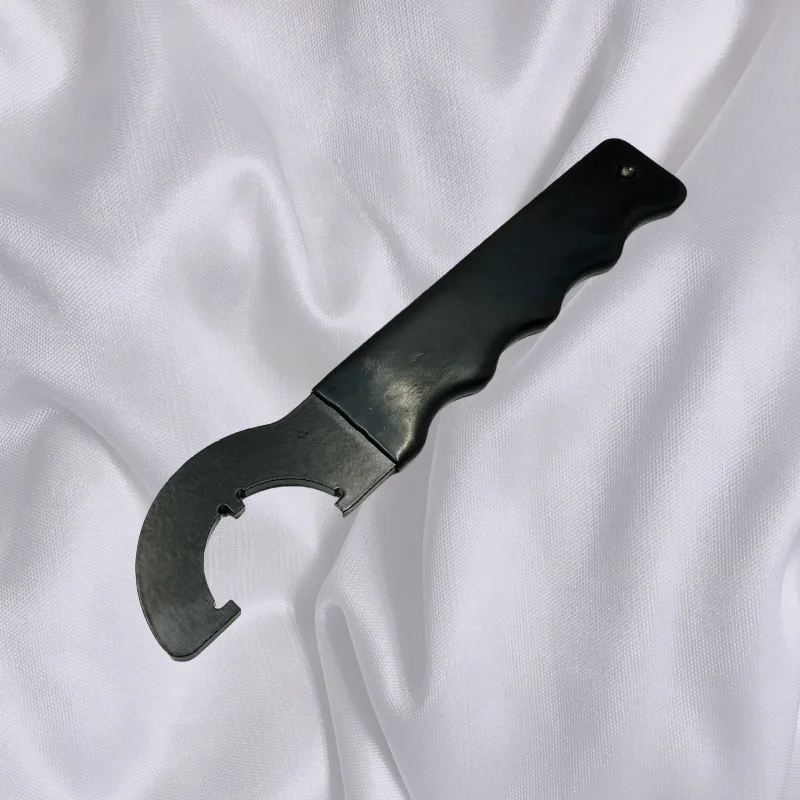 Core holder fixed 47, fire cap disassembly and locking tool, multifunctional hardness wrench