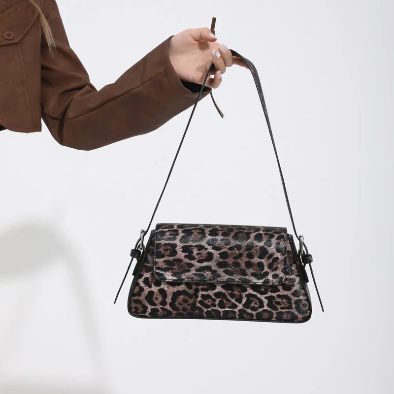 Bolso pequeño con estampado de leopardo para mujer, bandolera Vintage de alta calidad, estilo extranjero, a la moda, 2024