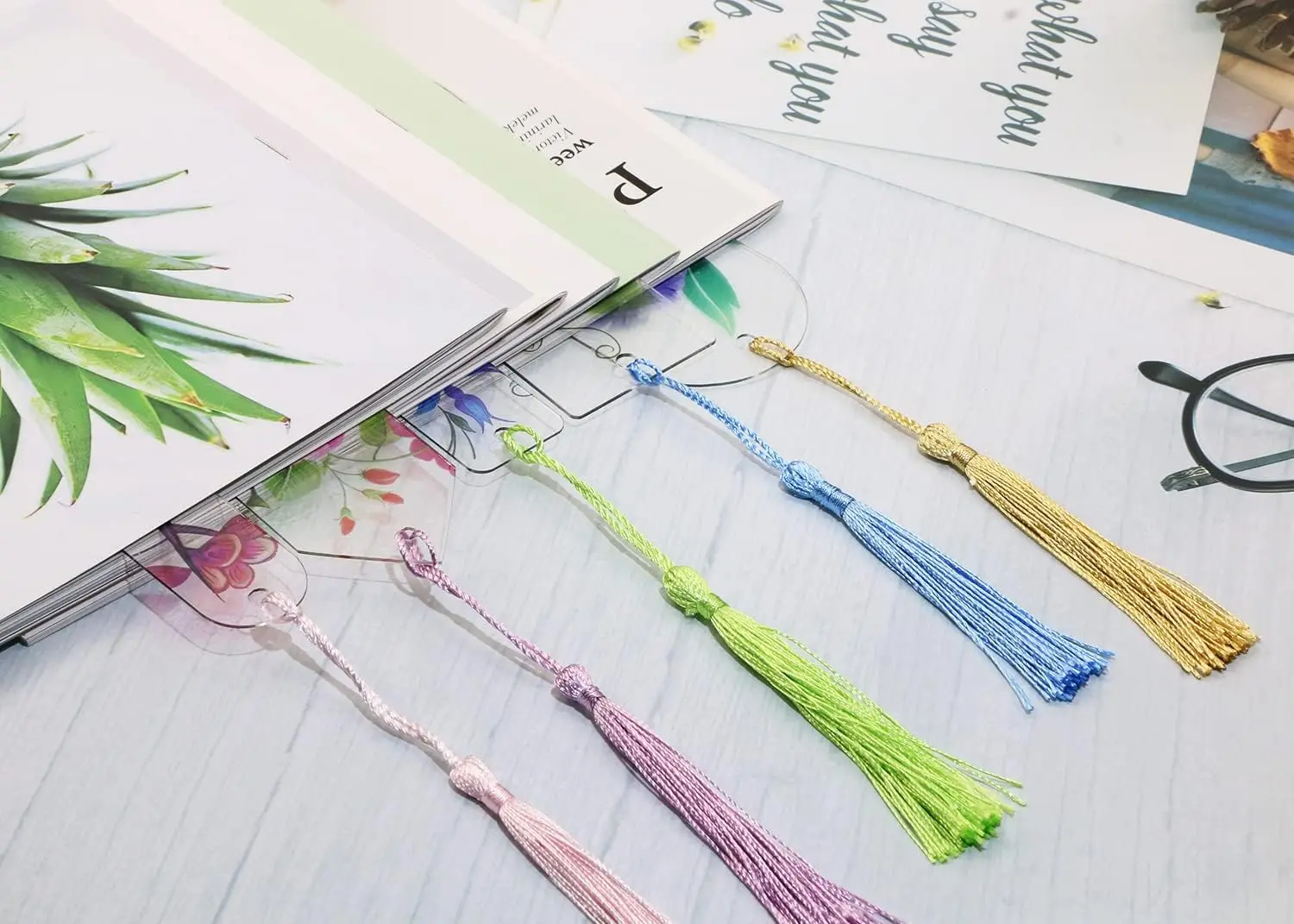 10/50 PCS Blank Acrylic Bookmark Set Craft Clear Acrylic Decorative Bookmark with Mini Bookmark Fringe for Decor and Gift Tags