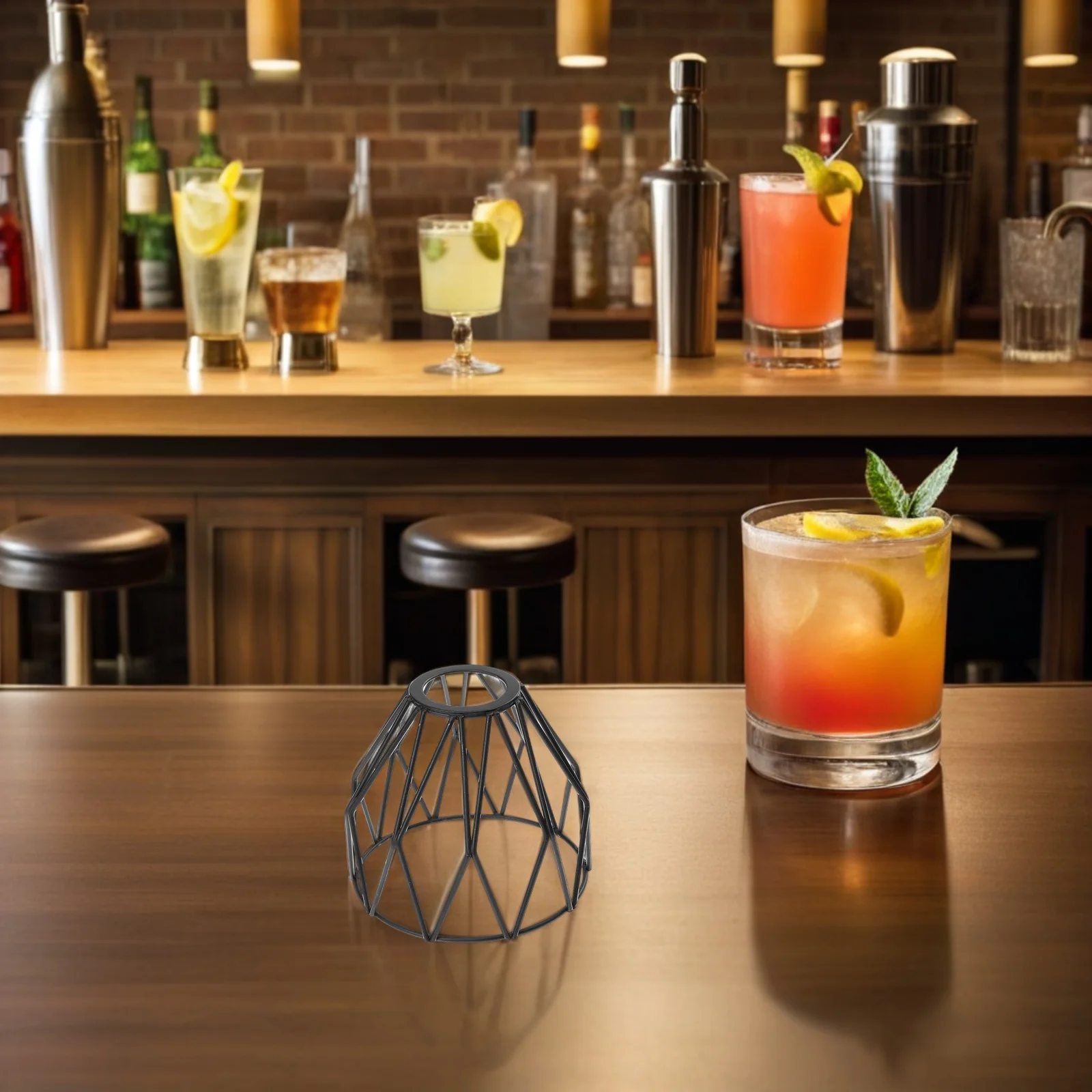 

2pcs Iron Pendant Light Shades Hanging Bulb Lampshades For Pendant Lamp Covers Cage Guard for Home Bar Cafe Restaurant