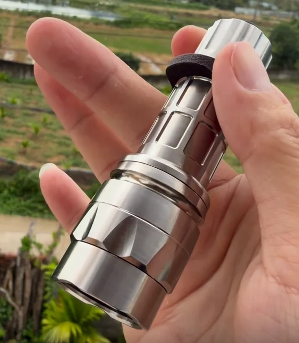 Used EDC Surefire Short Version G2 Titanium Alloy Flashlight Outdoor Tools Strong Light Torch Lamp Decompression Toy