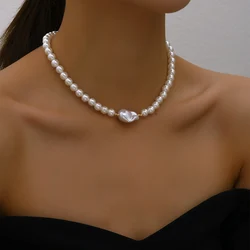 2023 Trend Exaggerated Jewelry Wedding Big Pearl Heart Pendant Necklace For Women Fashion Imitation Pearl Choker Necklace N384