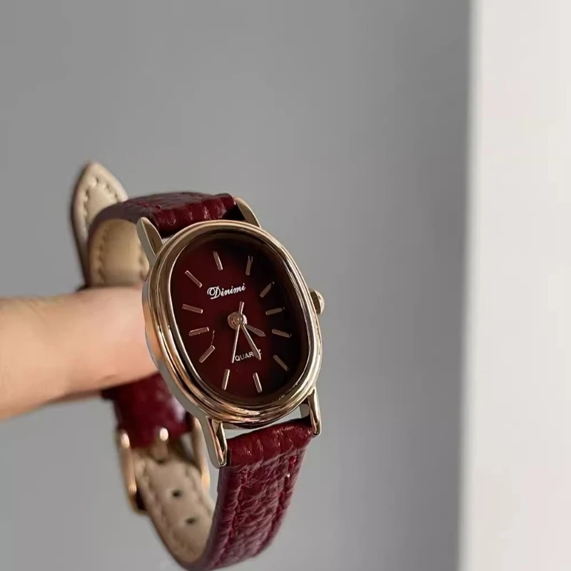 2025 waterproof quartz watch birthday gift medium ancient style niche classic trend women's watch elegant and simple