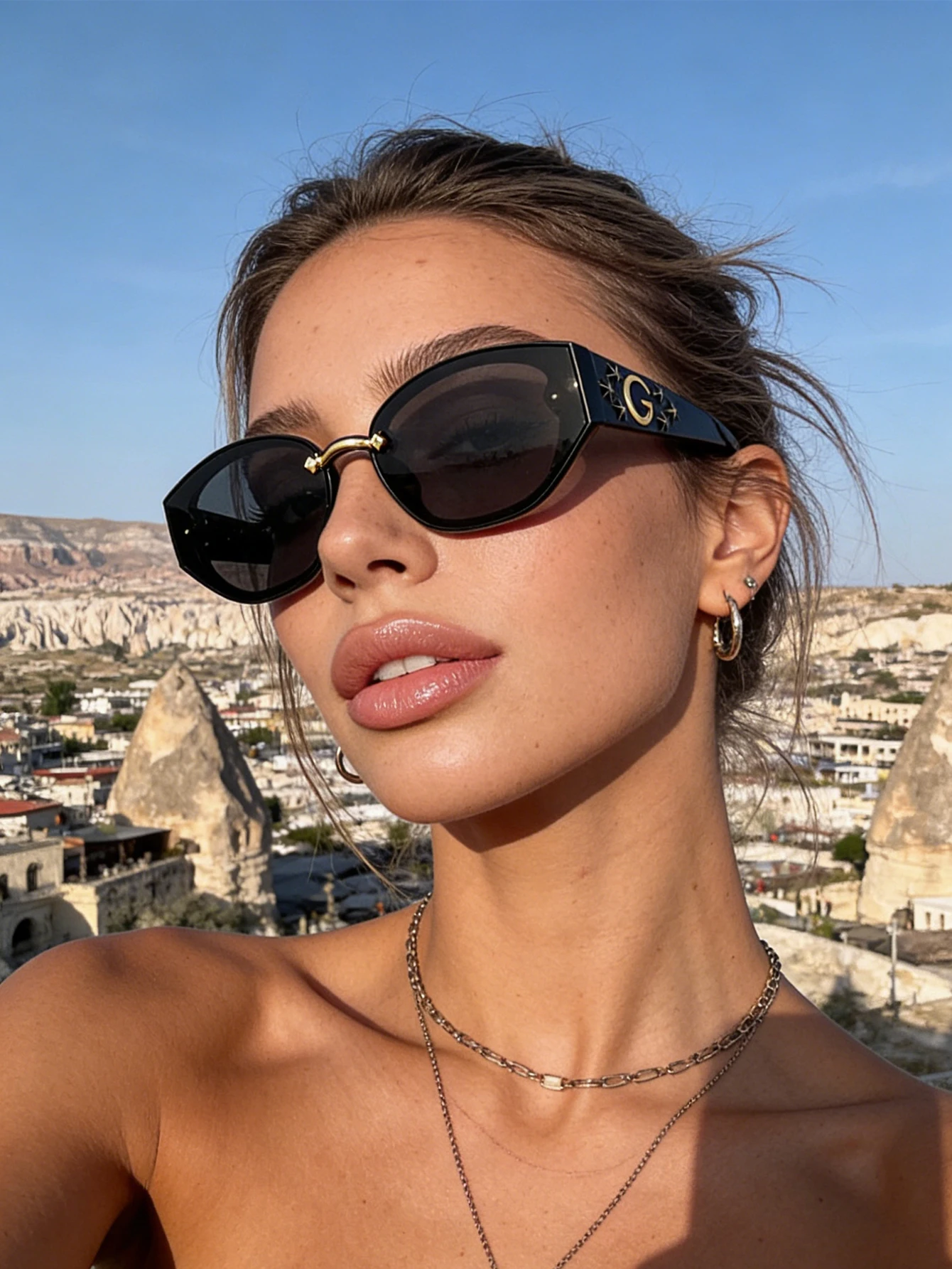 1 Stück leichte Luxus-Katzenaugen-Sonnenbrille für Damen, Anti-Ultraviolett, Retro, High-End, für ein schlankes Gesicht