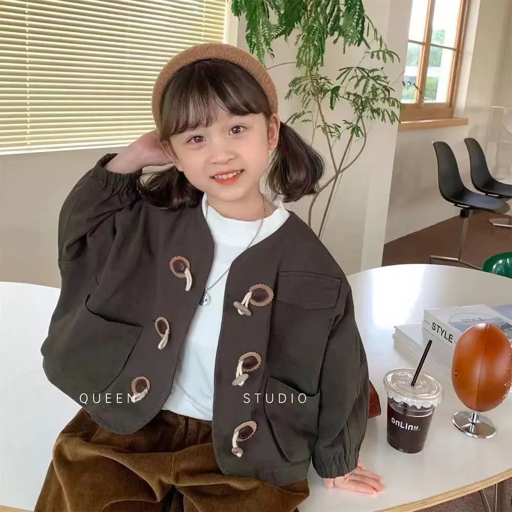 Spring and Autumn New Korean Girls' Solid Color Cow Horn Button Jacket Baby Casual Workwear, Long Sleeved Jacket, Top