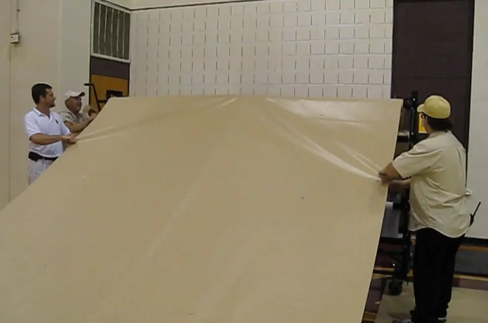 Heavy duty 22 oz vinyl tarp coated PVC gym floor covering/gym floor covering PVC/18 oz PVC wrestling mat covering