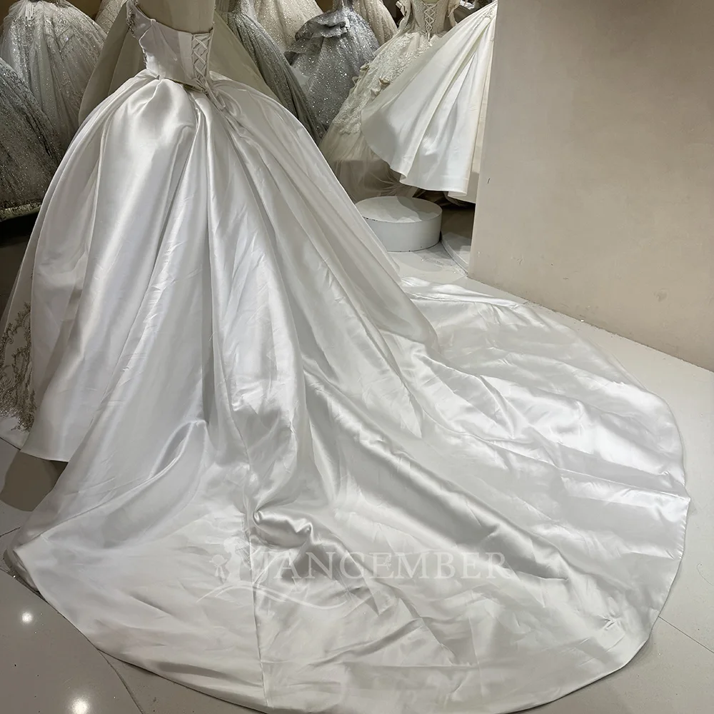 Customzied Romantic Sleeveless Ball Gown Customized Strapless Wedding Dress Lace Up Back Court Train Bride vestido femininos