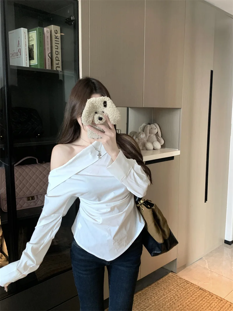

Elegant Long Sleeve Women's Shirt Casual Style Gathered Hem One Shoulder Design Versatile Fashionable Age-Defying Top