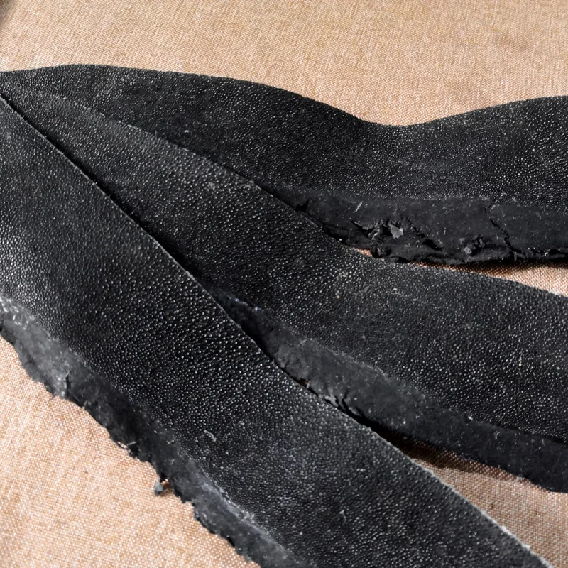 Non-Polished Real Stingray Skin, Leather Leftover Craft Material for Watch Straps, 20x3cm, 1.2-1.6 mm, 1 Piece