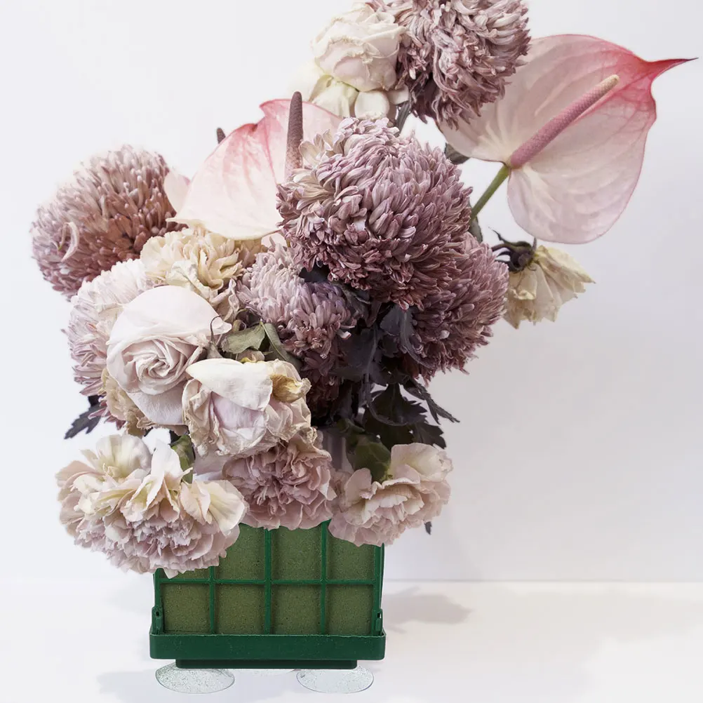 

6Pcs Wedding Car Floral Blocks Square Flower Mud Suction Cup Bases Fresh Floral Arrangement Bricks DIY Flower Arrangement