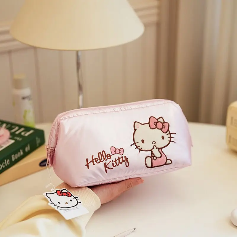 

Косметичка Kitty, мультяшная сумочка для макияжа, косметичка Kawaii, набор для туалетных принадлежностей, косметичка на молнии, портативная сумка для хранения помады