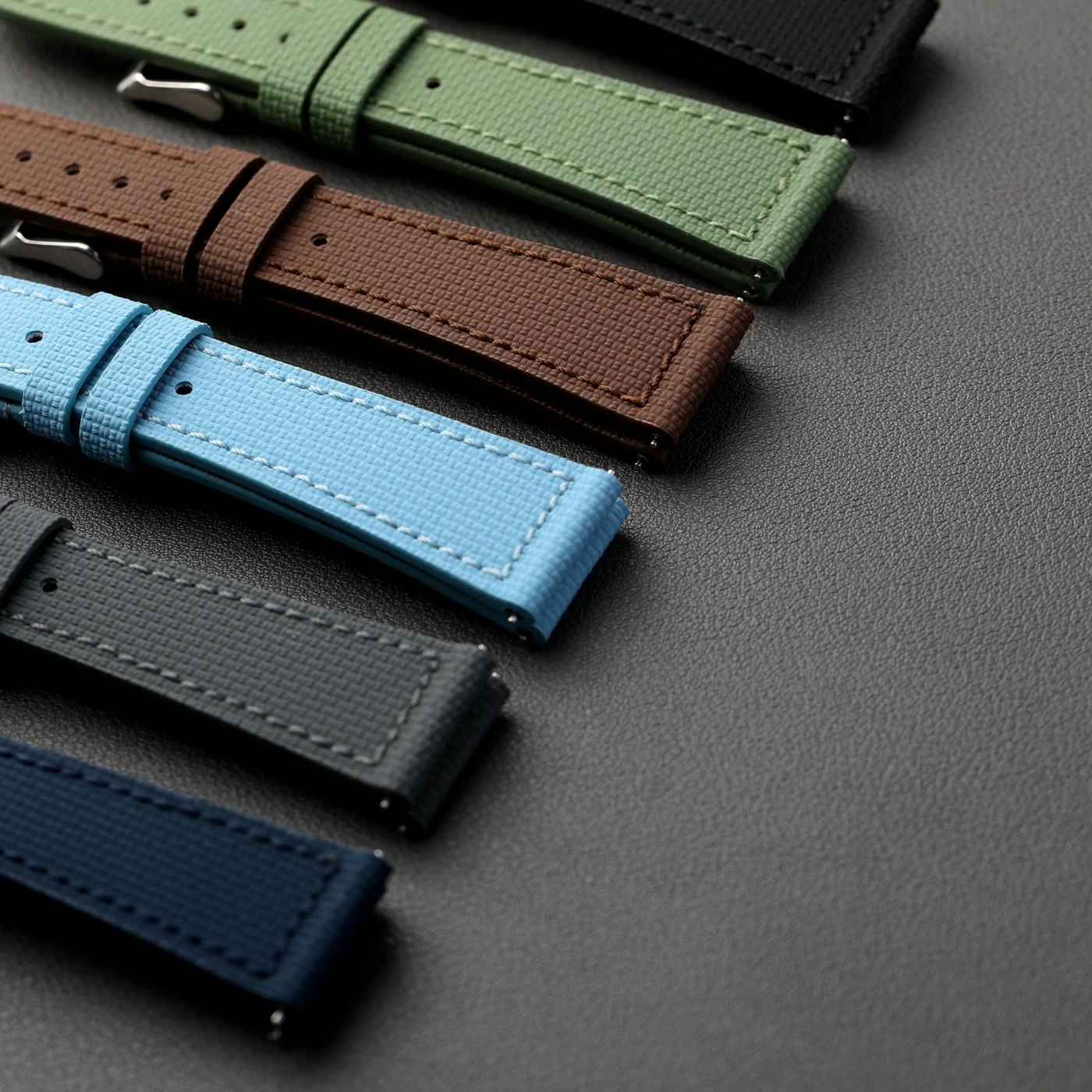 手作りフッ素ゴムストラップ、18 19 20 21 22MM ソフトフィットレザーストラップ、レトロスタイルメンズストラップ、クイックデタッチメント、ブルーブラックグレー