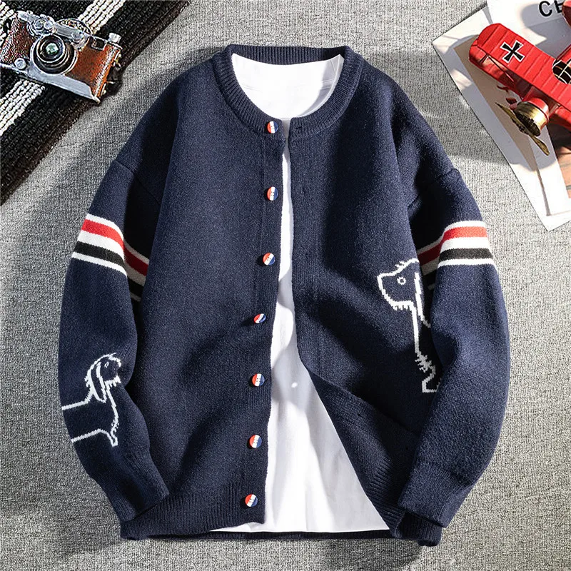 Designer Style Man Long Sleeved Knitted Cardigan Round Neck Button Pattern Embroidery Autumn Winter New Knitted Coat Trend Wear