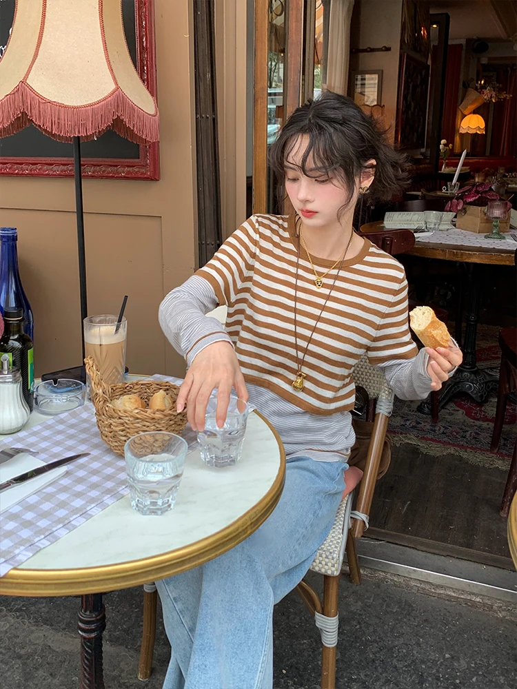 

Ay Series Stripes Ретро Бальзалан Поддельные двухсекционные цветные шерстяные полосатые базы irt Женские модные повседневные длинные све Cre...