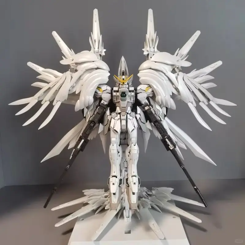 Daban Mg 1/100 Fix Snow White Wing Alloy Frame Action Figure Zestaw Modelarski do Składania Figurka Kolekcjonerska Ozdoba na Biurko Zabawka dla Chłopców