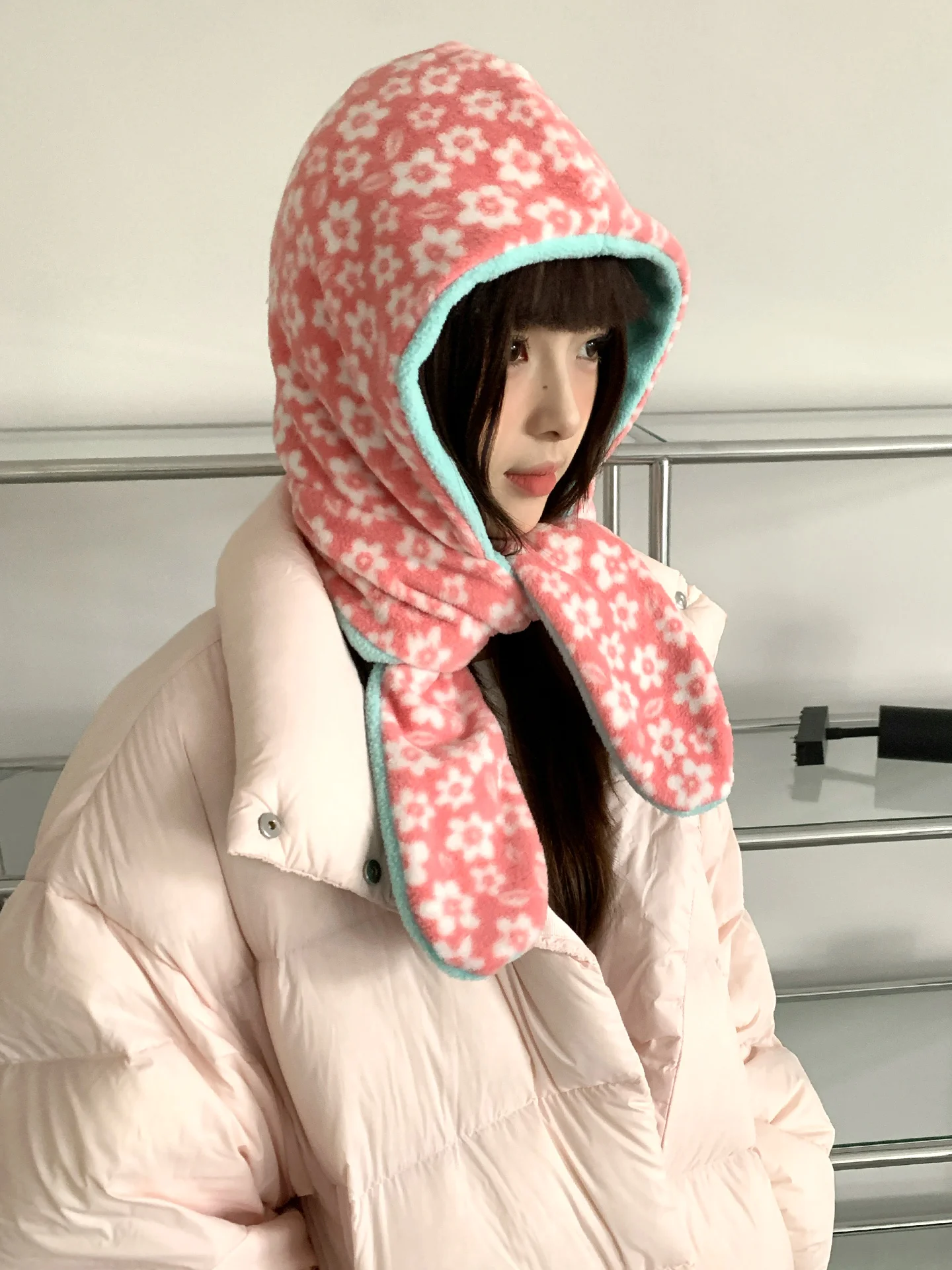Double-Sided Wearable Flower Plush Hat Scarf One Piece For Women's Winter Warmth Ear Protection Hooded Scarf Airplane Hat